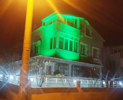 YENİÇİFTLİK SAHİLE 5 DK TRİPLEX VİLLA DENİZ MANZARALI KÖŞEBAŞI
